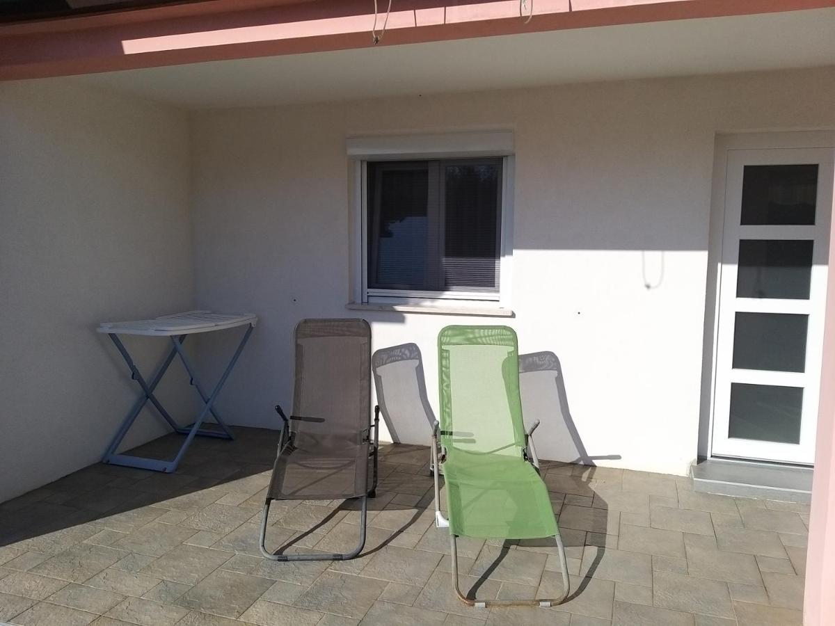 Guest House Zohil Ρόβινι Εξωτερικό φωτογραφία
