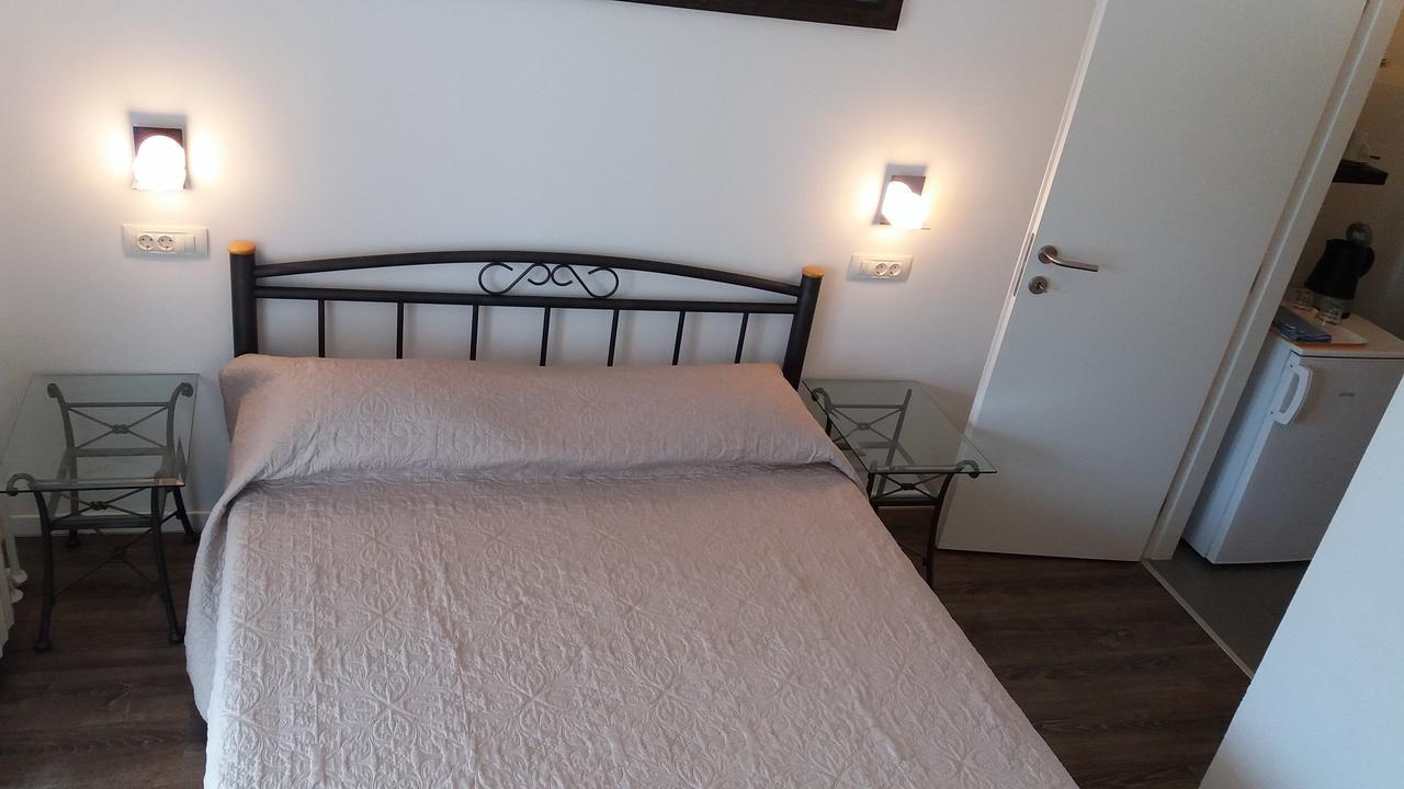 Guest House Zohil Ρόβινι Εξωτερικό φωτογραφία